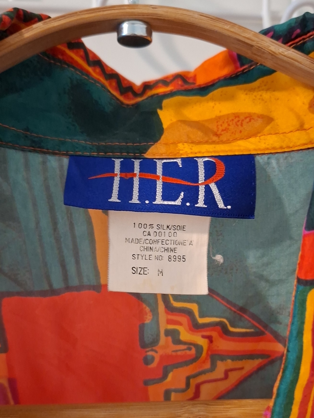 Vintage 80's/90's Vibrant Rainbow Floral Graphic 100% Silk Blouse (Size M) - Picture 2 of 7